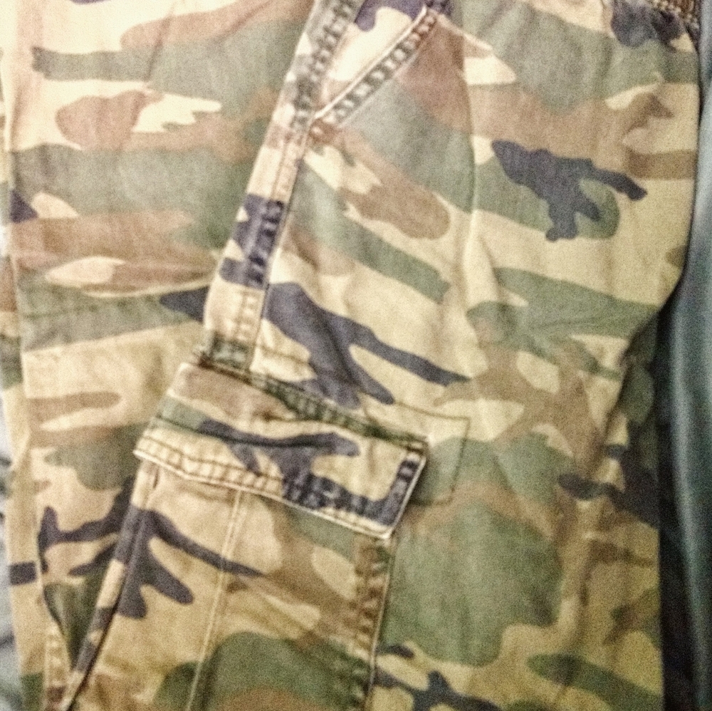 Children's Place Boy camouflage Cargo Pants